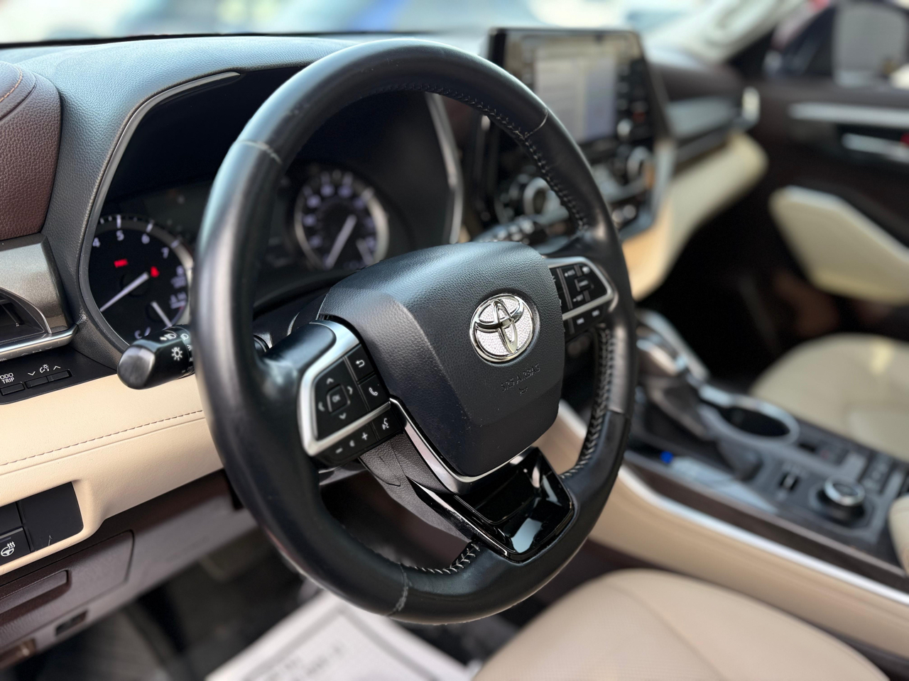 Toyota Highlander Limited AWD V6 2020