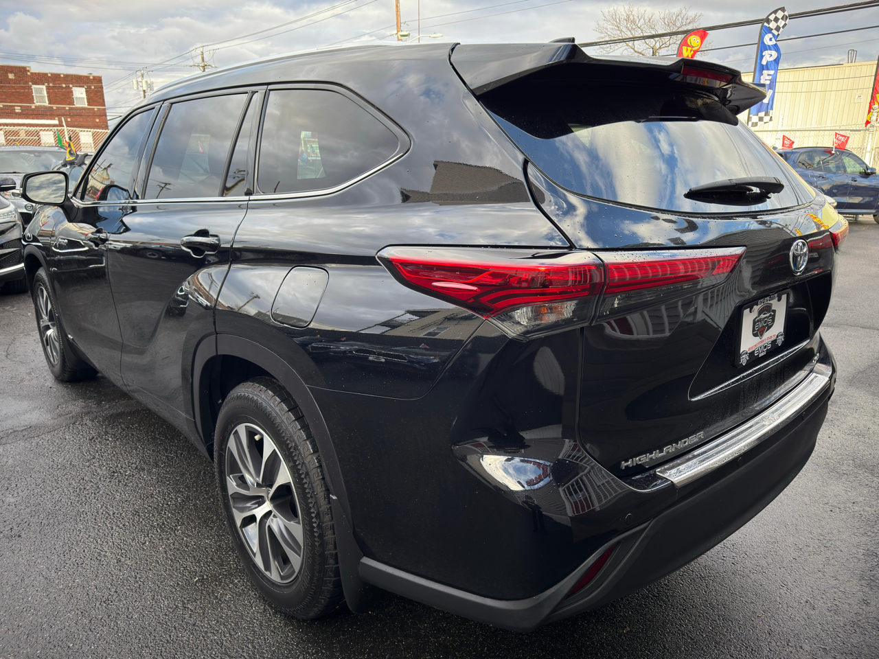 Toyota Highlander Hybrid XLE AWD 2020