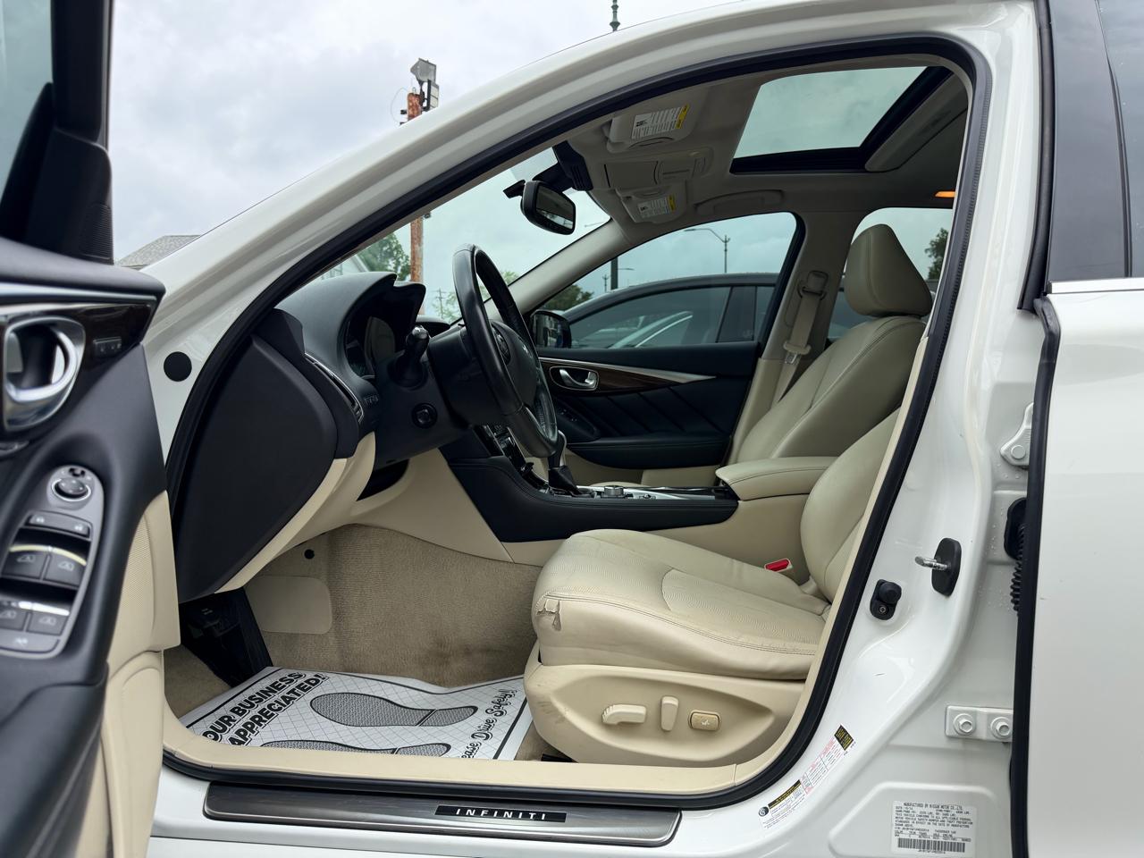 2015 INFINITI Q50 Premium - Photo 18