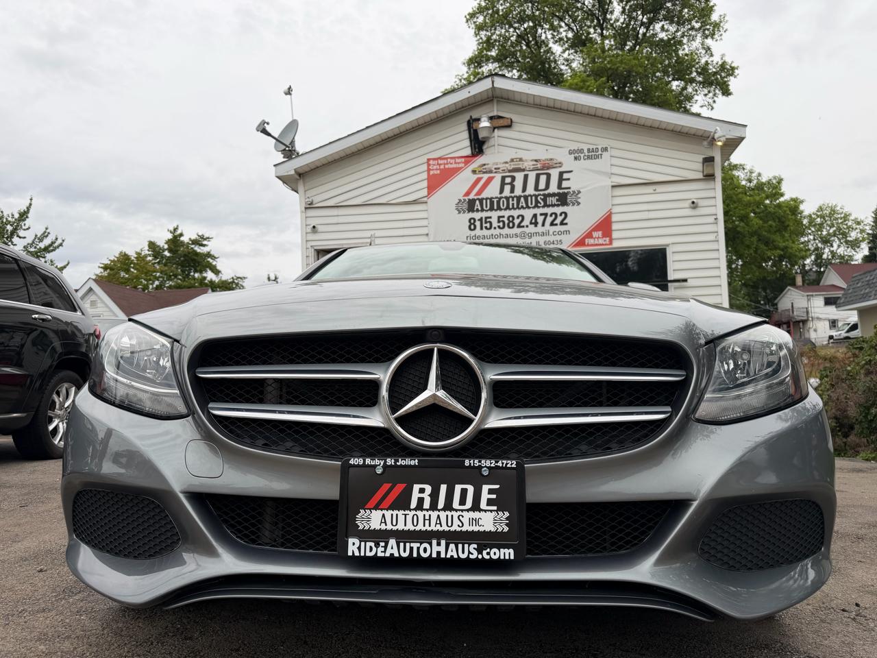 2016 Mercedes-Benz C-Class C300's photo