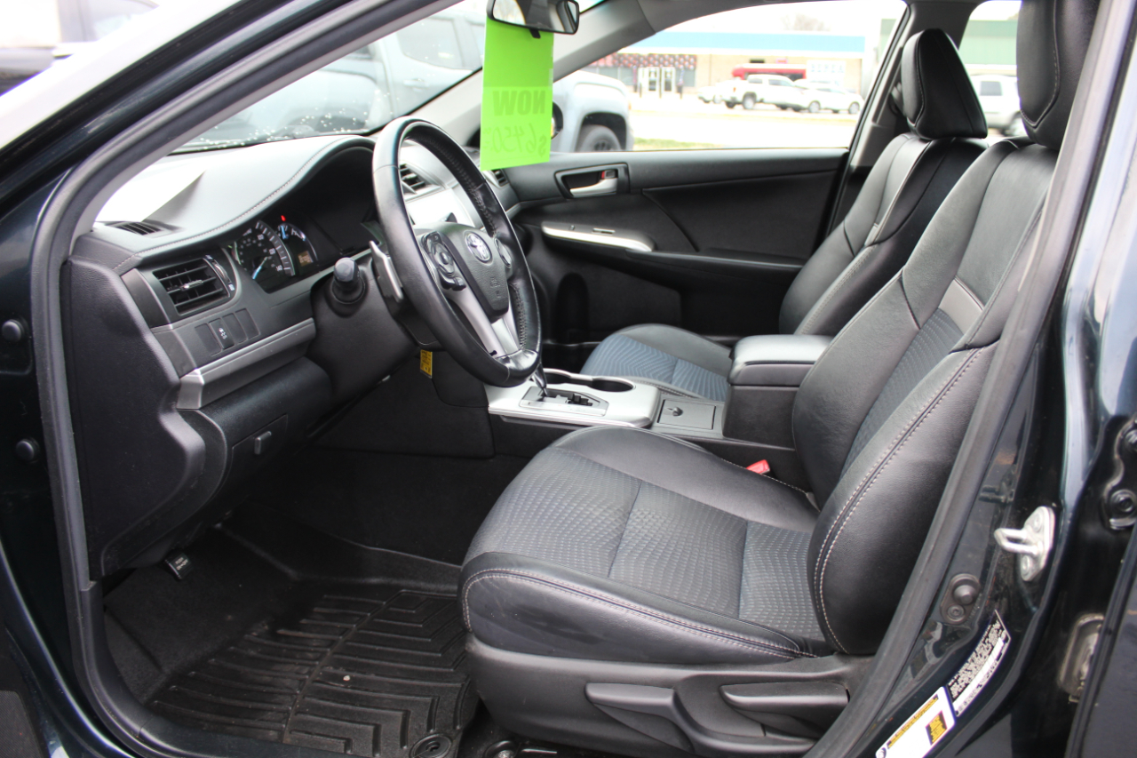 Toyota Camry 2014.5 4dr Sdn I4 Auto SE Sport (Natl) 2014