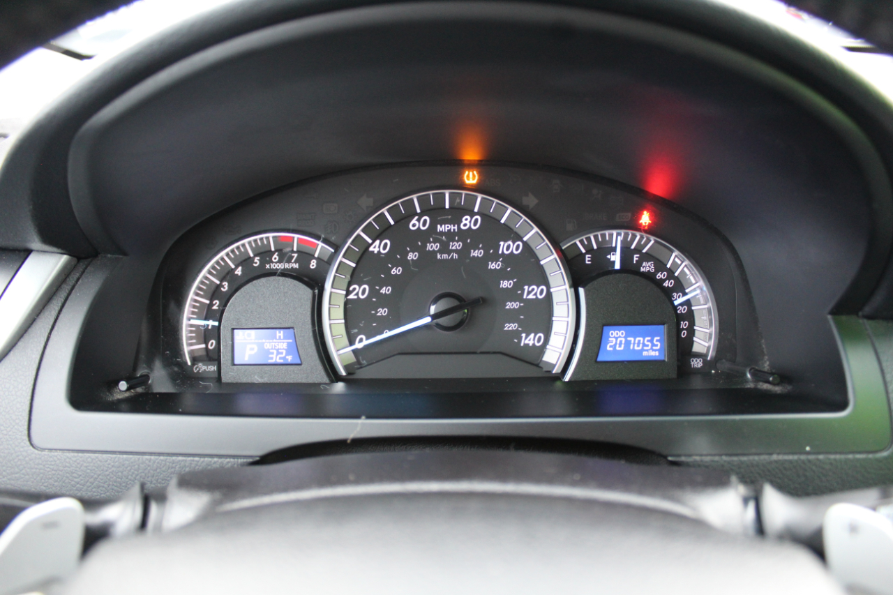 Toyota Camry 2014.5 4dr Sdn I4 Auto SE Sport (Natl) 2014