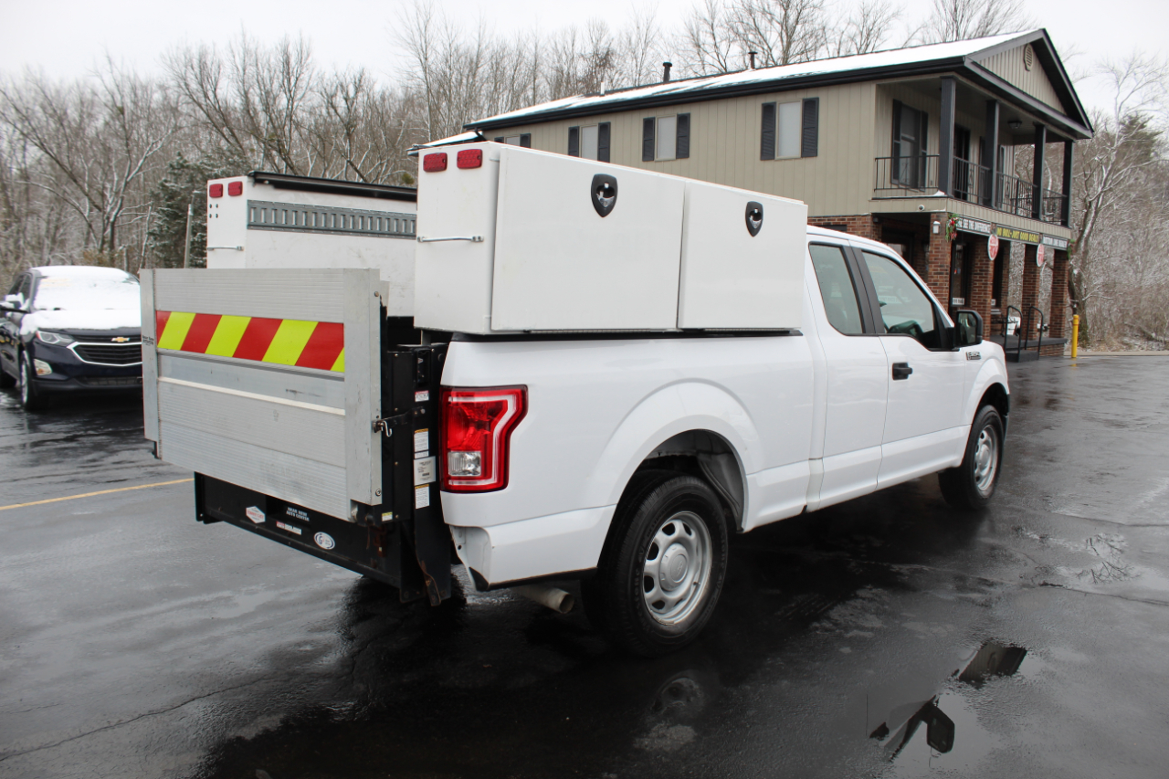 Ford F-150 XL SuperCab 2WD 2017