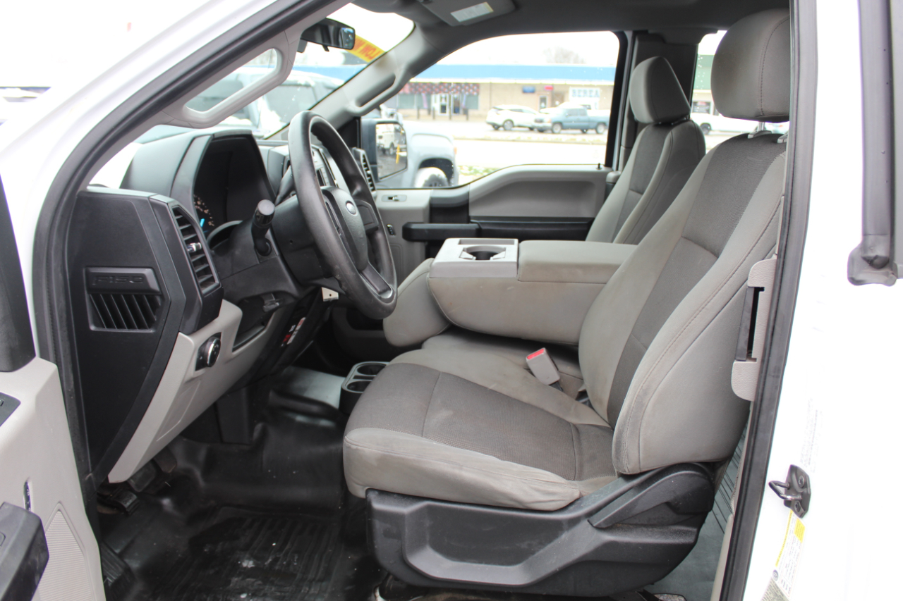 Ford F-150 XL SuperCab 2WD 2017