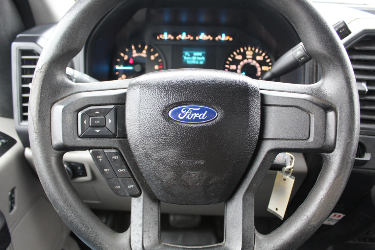 Ford F-150 XL SuperCab 2WD 2017