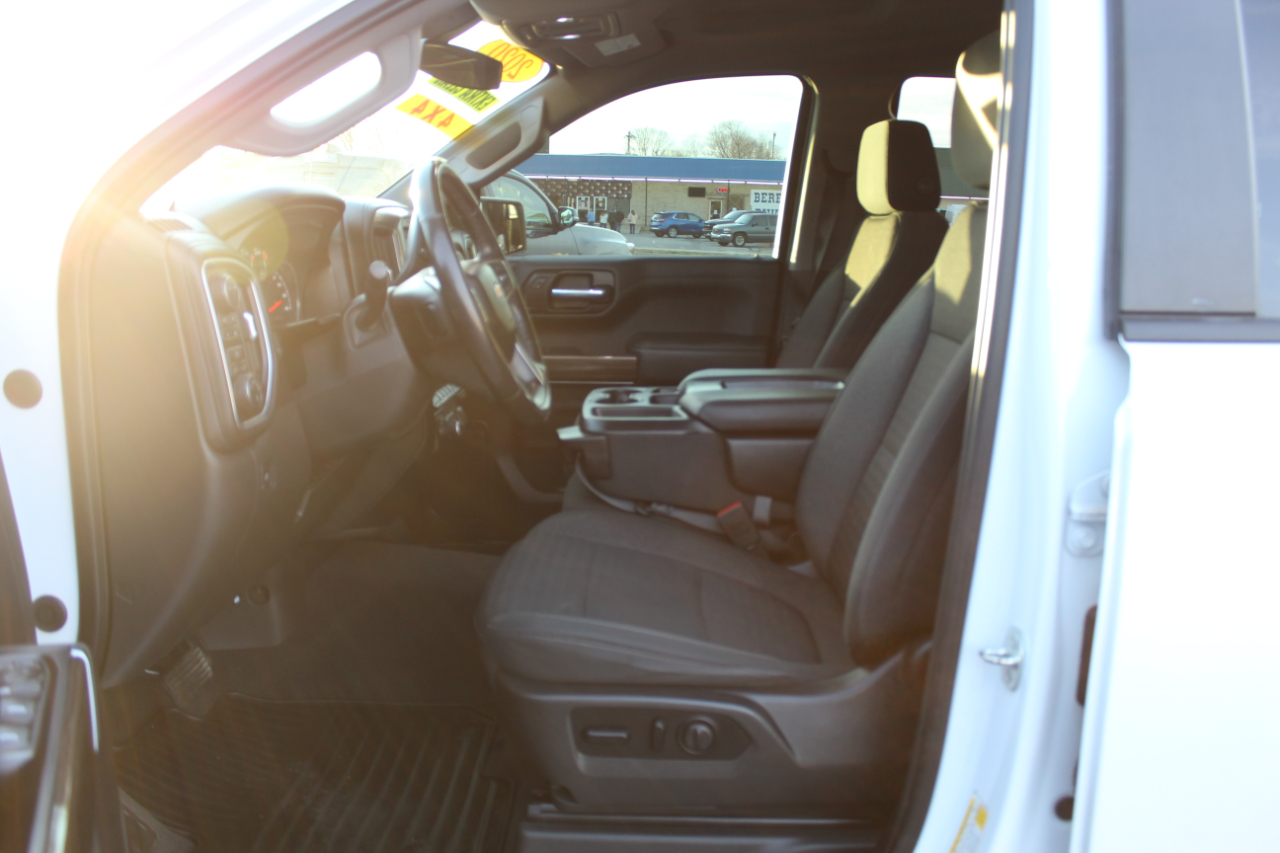 Chevrolet Silverado 1500 4WD Crew Cab 147" LT 2020