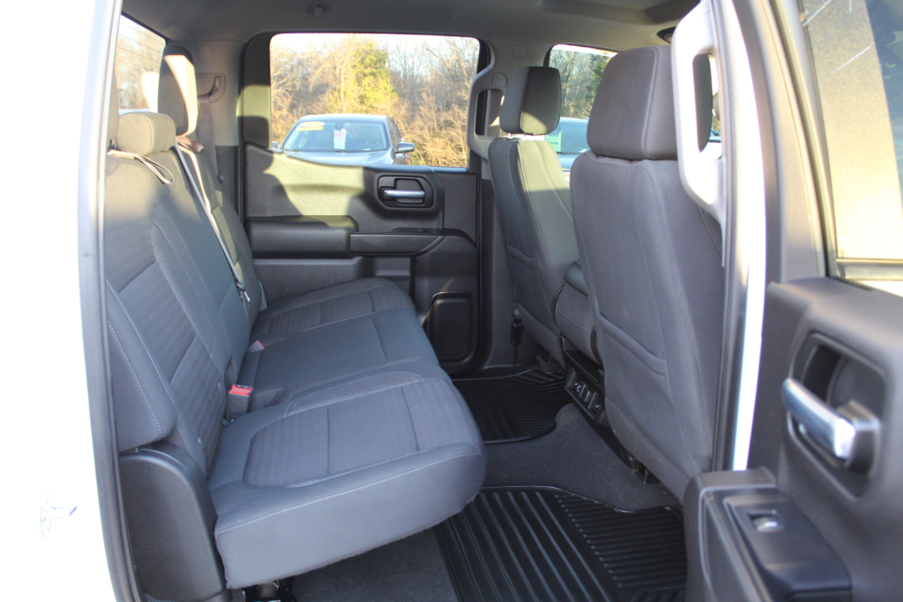 Chevrolet Silverado 1500 4WD Crew Cab 147" LT 2020