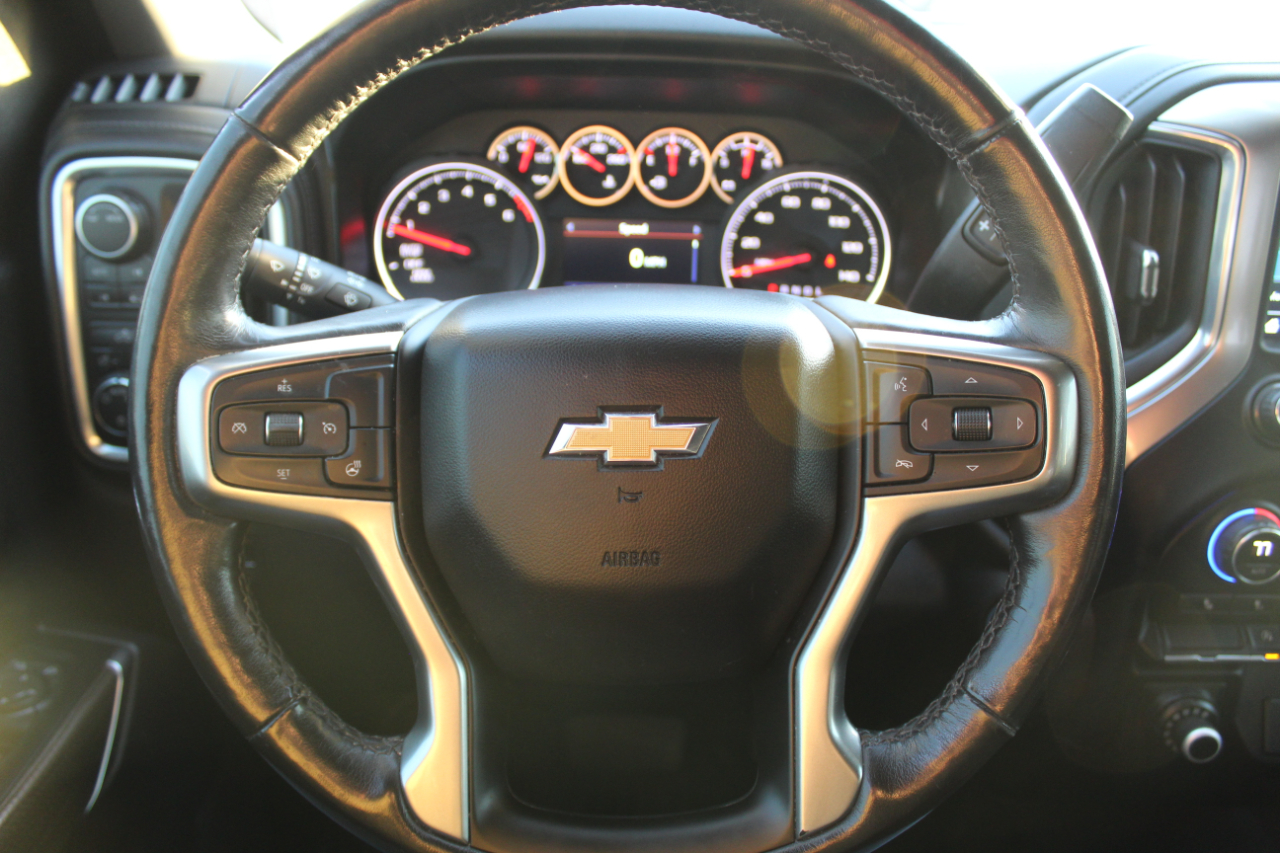 Chevrolet Silverado 1500 4WD Crew Cab 147" LT 2020