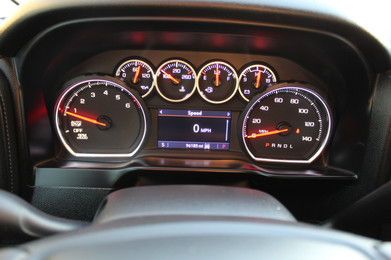 Chevrolet Silverado 1500 4WD Crew Cab 147" LT 2020