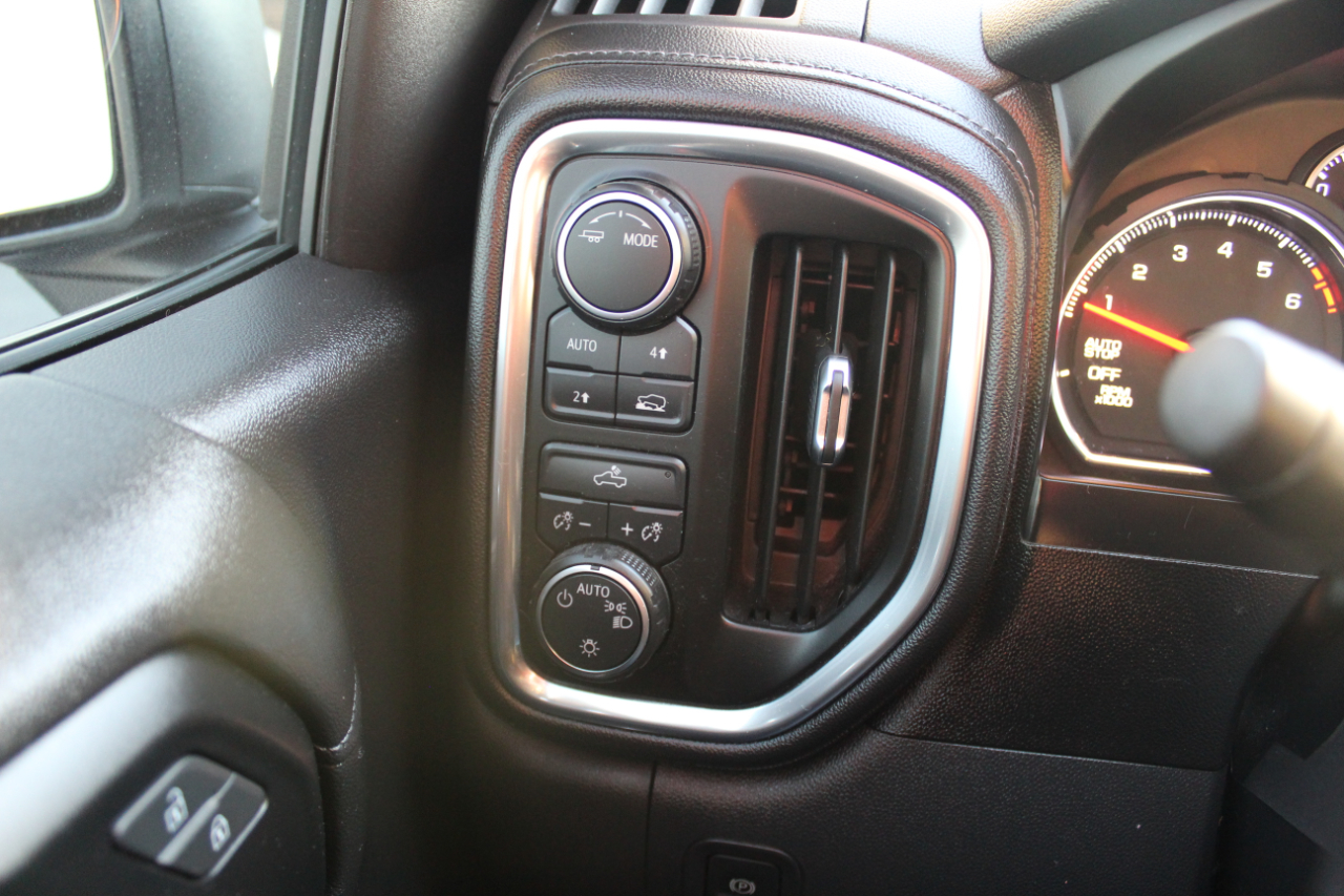 Chevrolet Silverado 1500 4WD Crew Cab 147" LT 2020