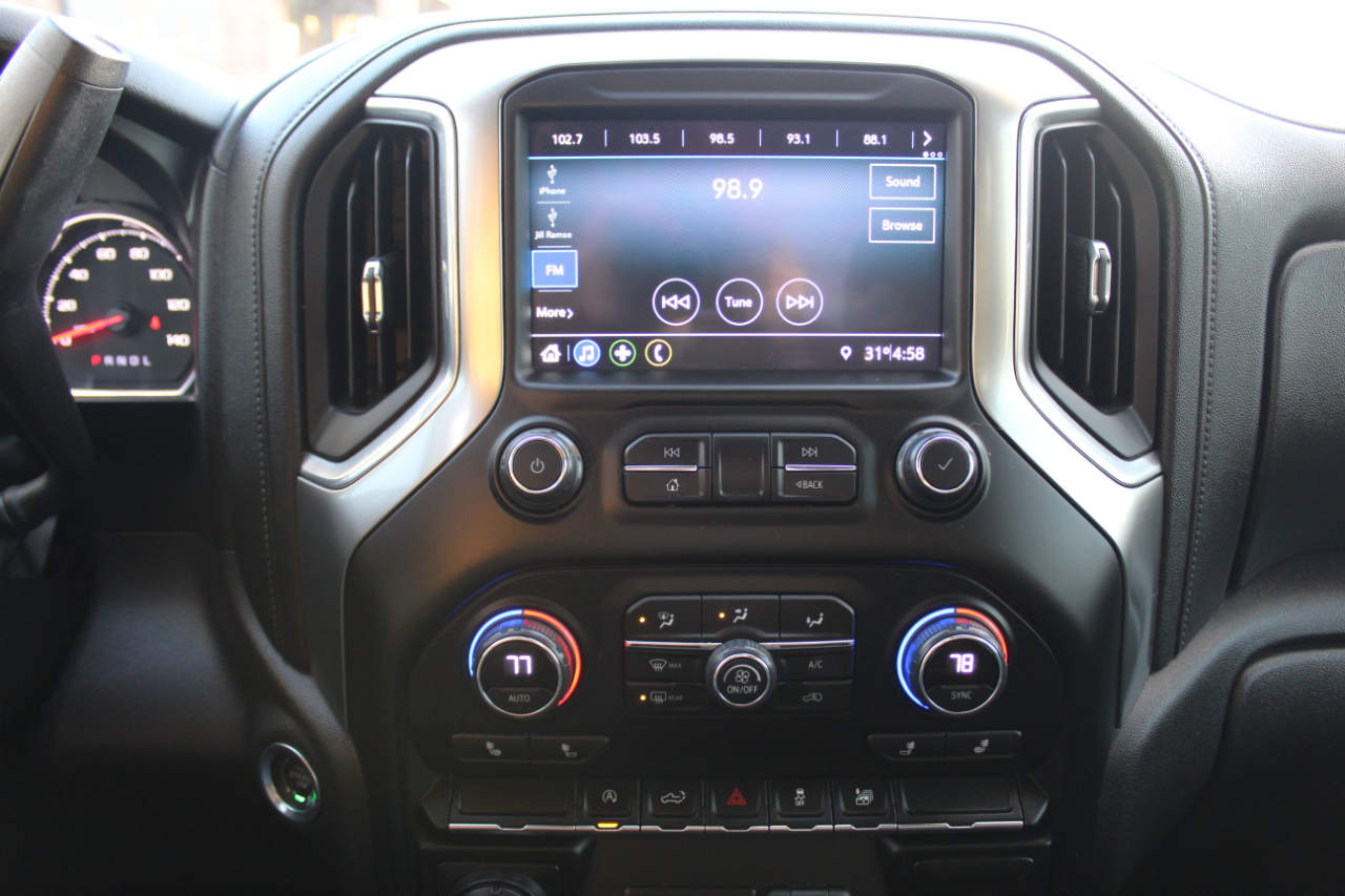 Chevrolet Silverado 1500 4WD Crew Cab 147" LT 2020