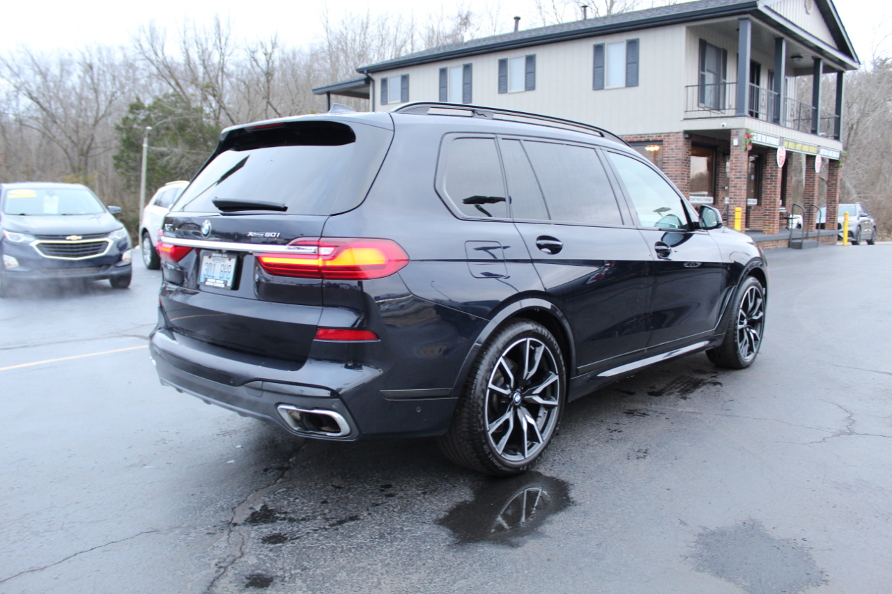 BMW X7 xDrive50i Sports Activity Vehicle 2019