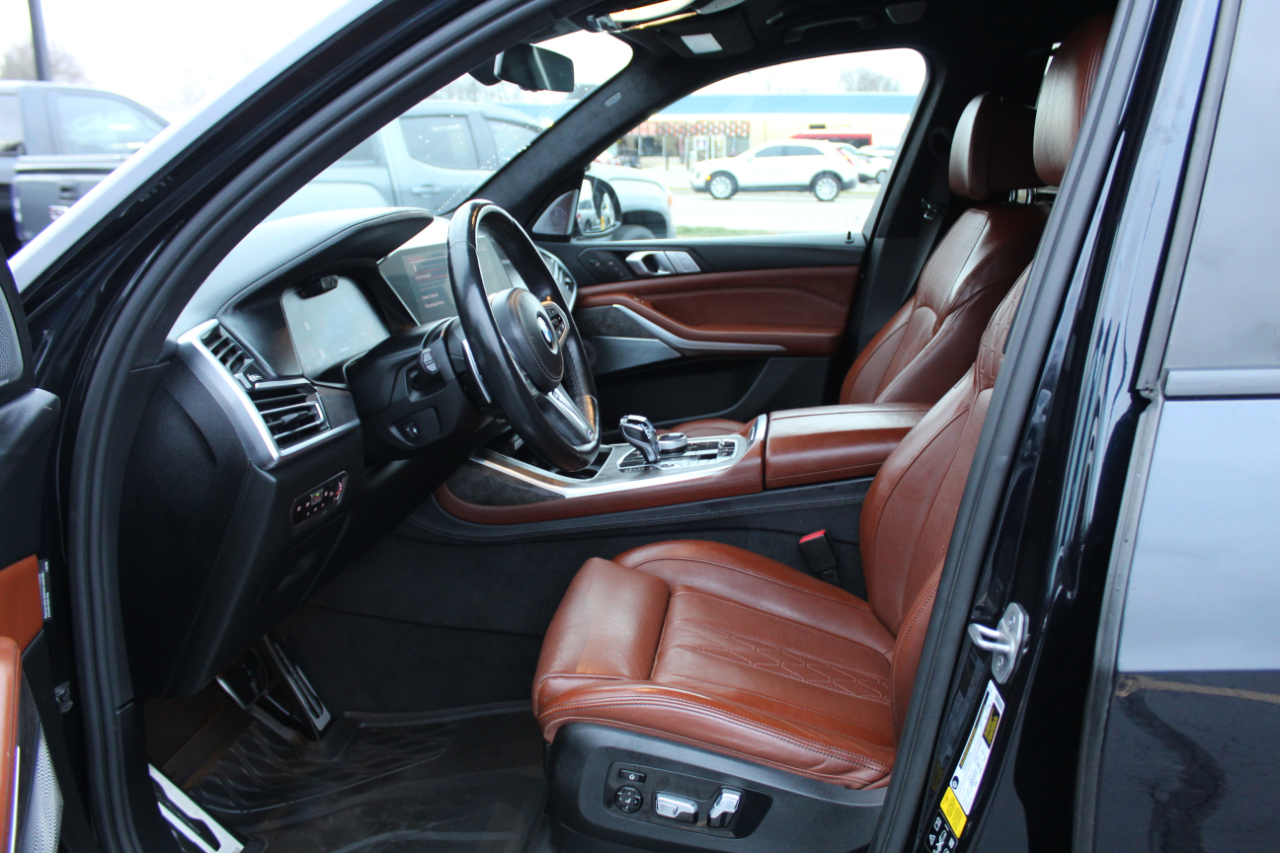 BMW X7 xDrive50i Sports Activity Vehicle 2019