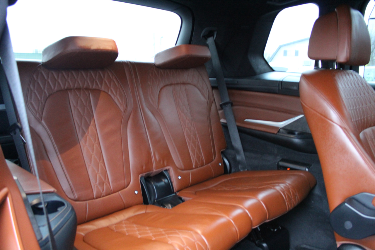 BMW X7 xDrive50i Sports Activity Vehicle 2019