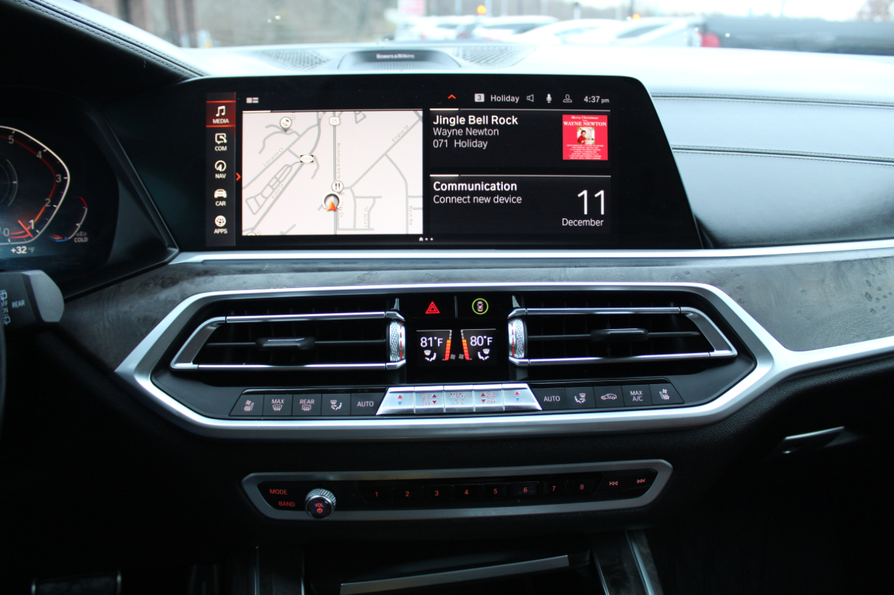 BMW X7 xDrive50i Sports Activity Vehicle 2019