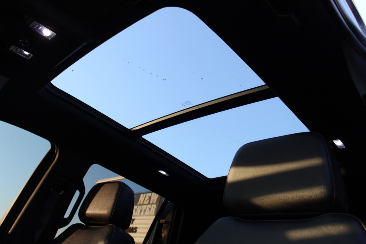 Chevrolet Tahoe 4WD 4dr LT 2023