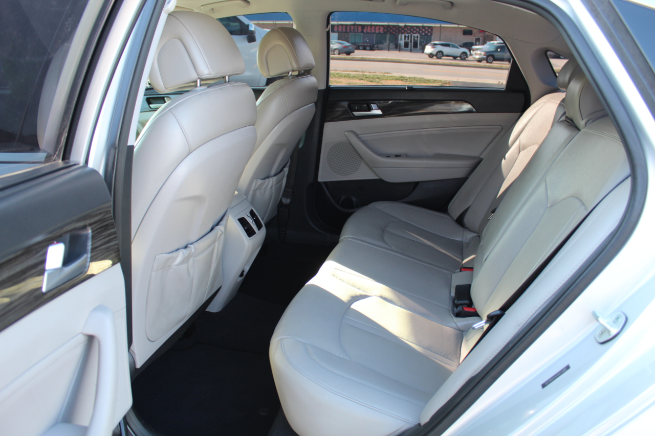 Hyundai Sonata 4dr Sdn 2.4L Limited 2015