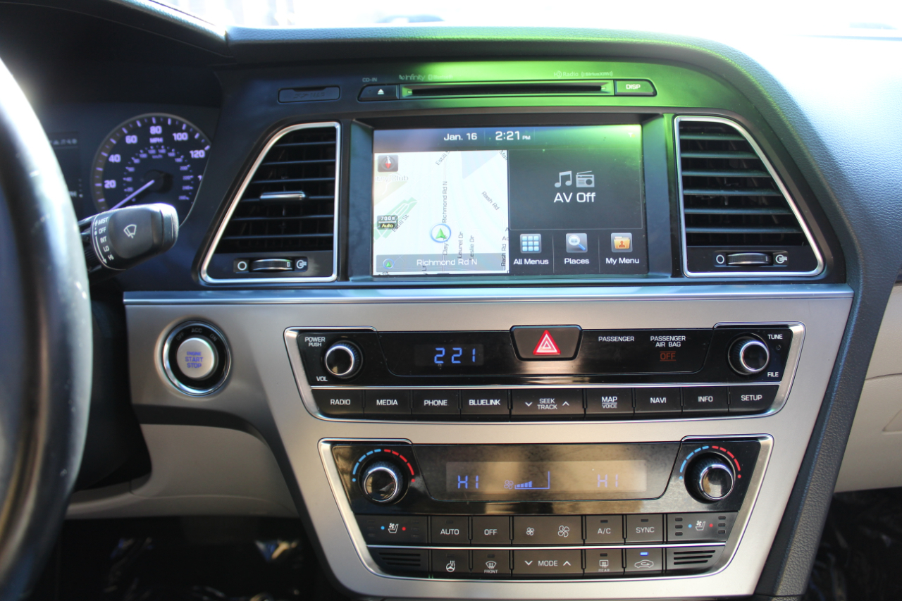 Hyundai Sonata 4dr Sdn 2.4L Limited 2015