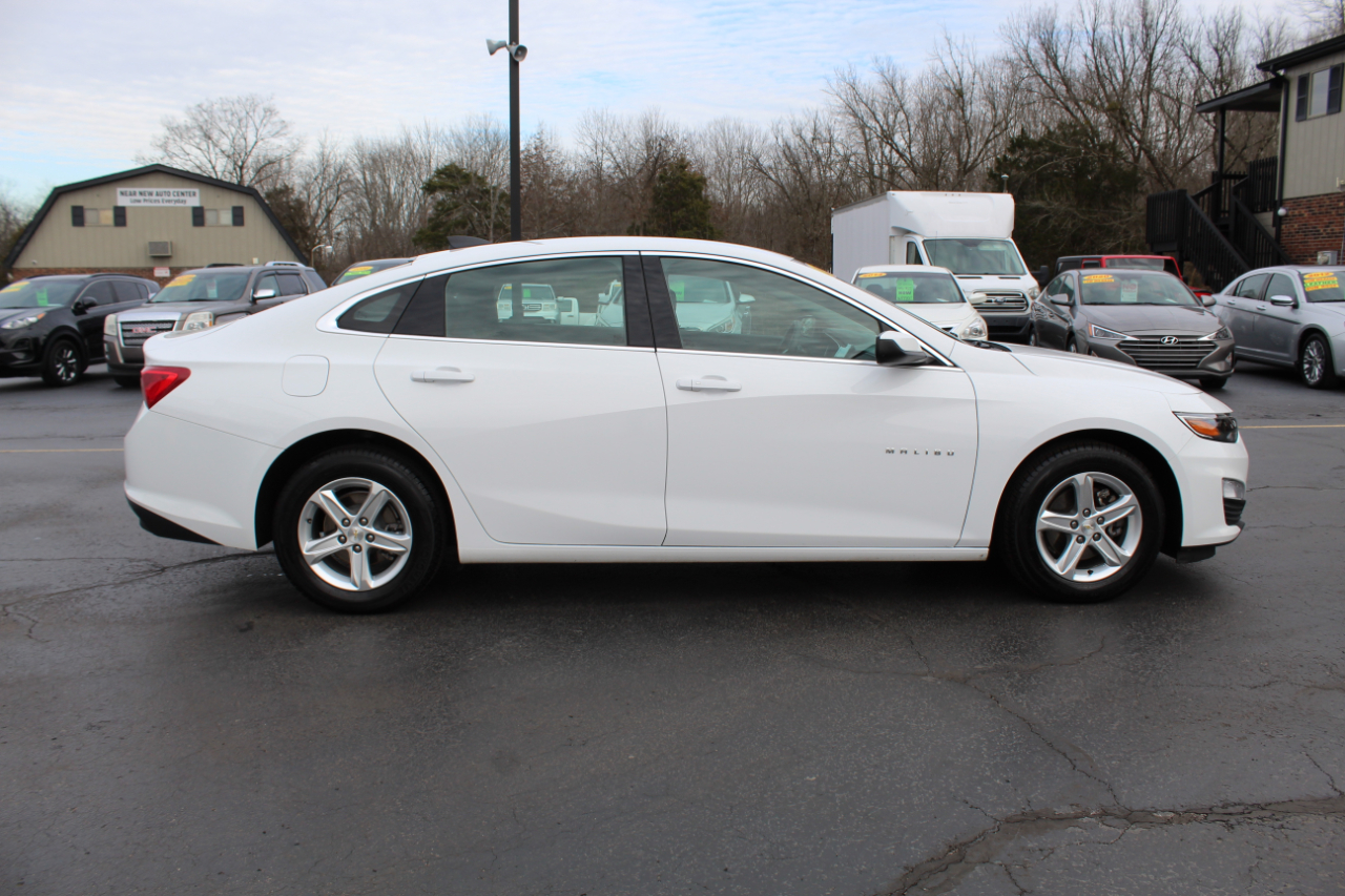 Chevrolet Malibu 4dr Sdn LS w/1FL 2024