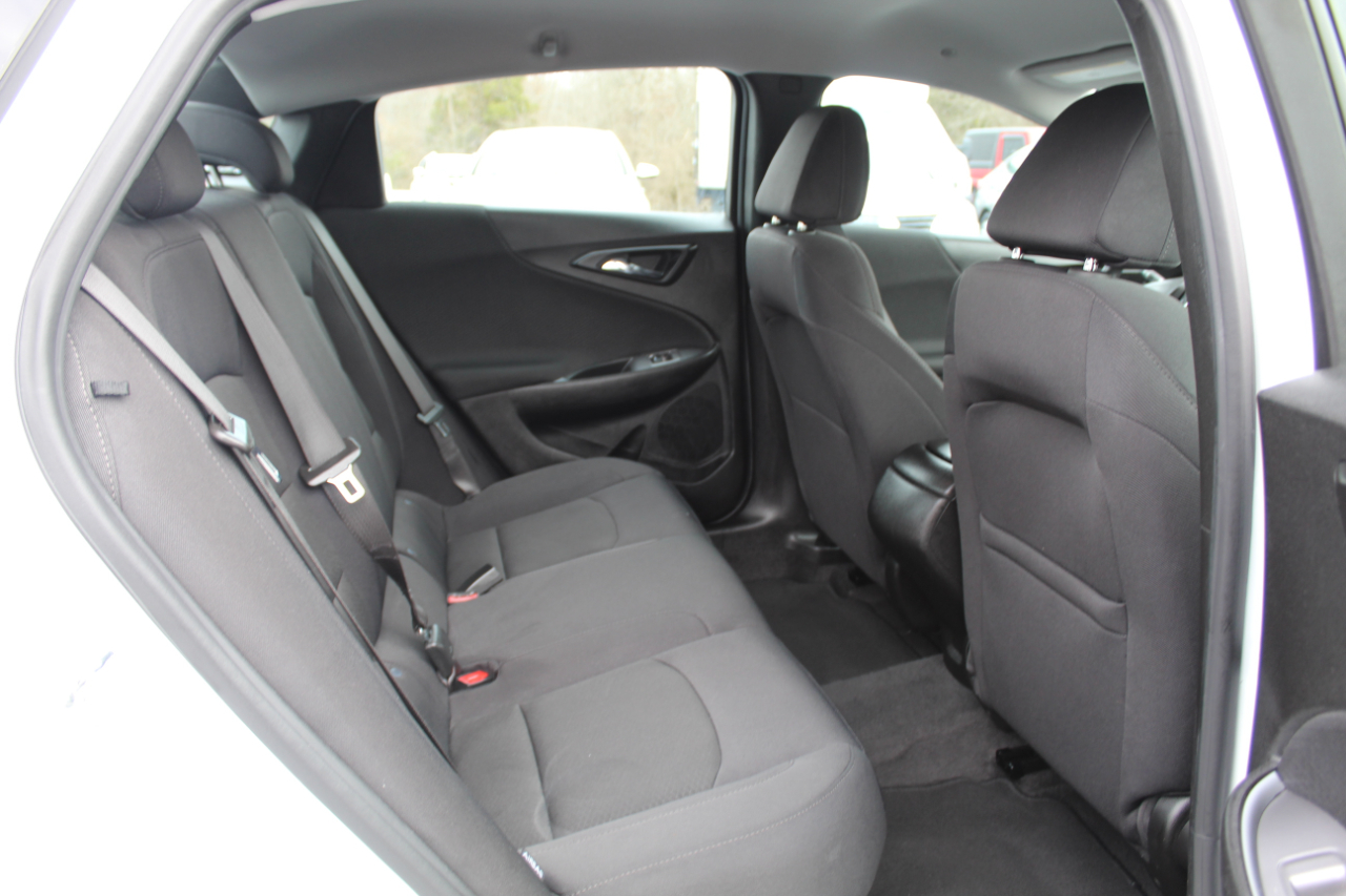 Chevrolet Malibu 4dr Sdn LS w/1FL 2024