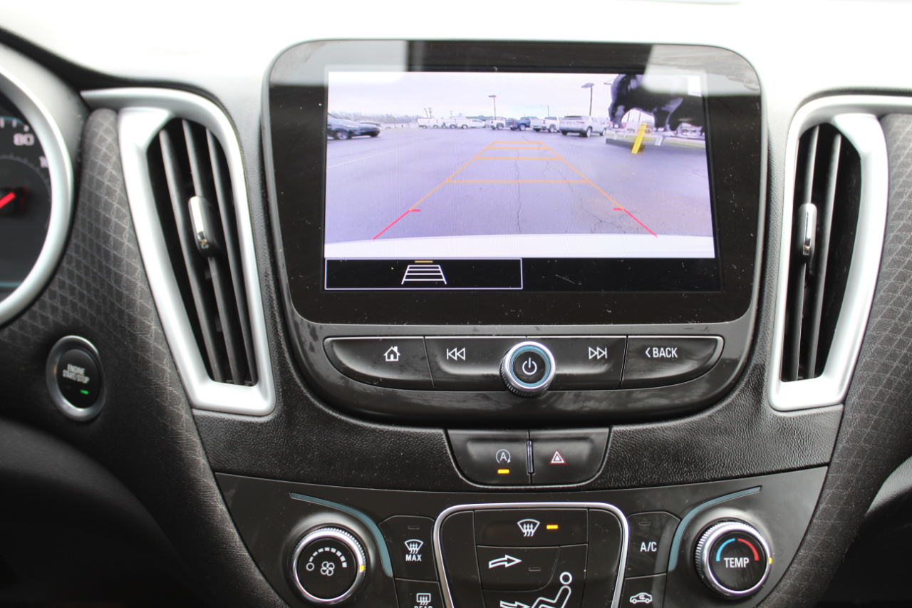 Chevrolet Malibu 4dr Sdn LS w/1FL 2024