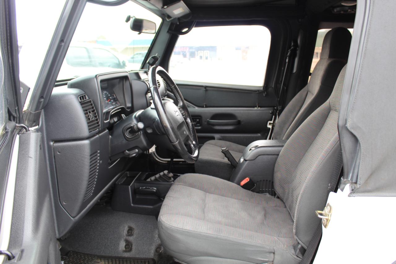 Jeep Wrangler 2dr X 2005