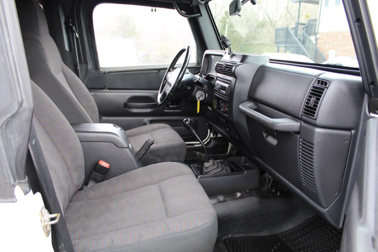 Jeep Wrangler 2dr X 2005