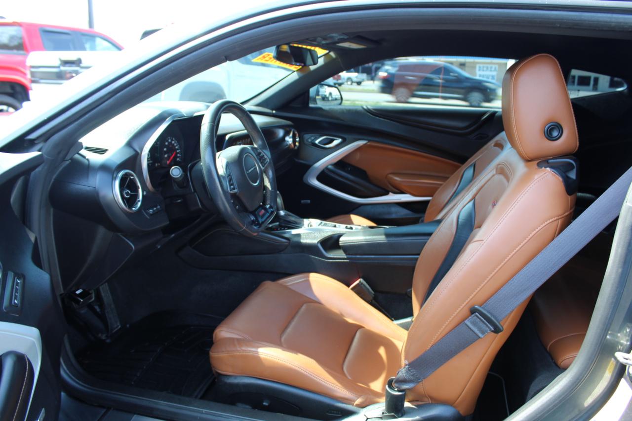 Chevrolet Camaro 2dr Cpe 2SS 2016