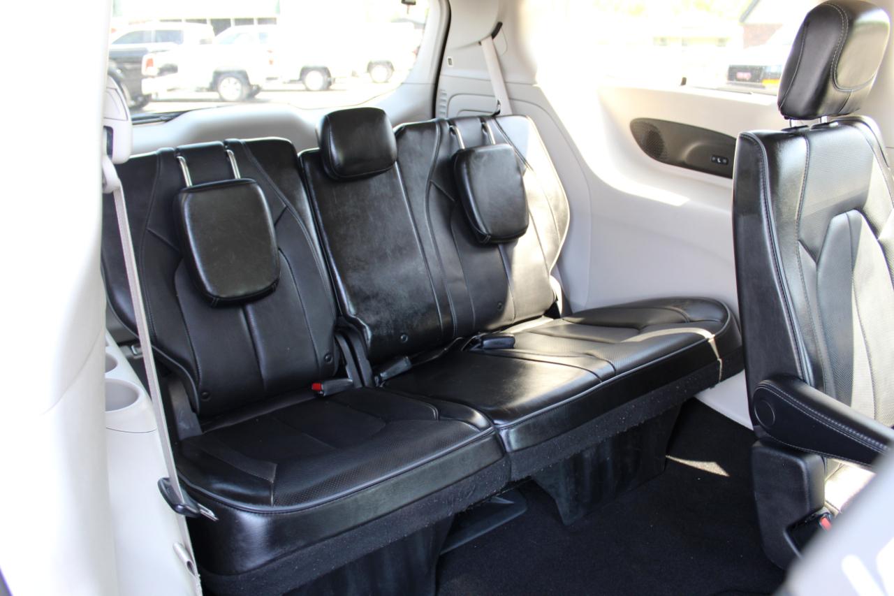 Chrysler Pacifica Limited FWD 2019