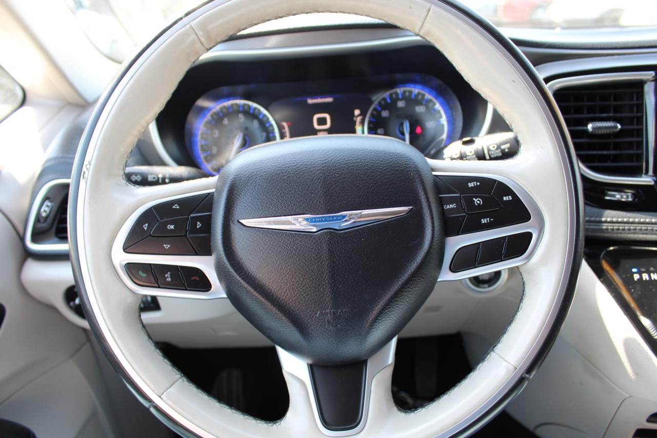 Chrysler Pacifica Limited FWD 2019