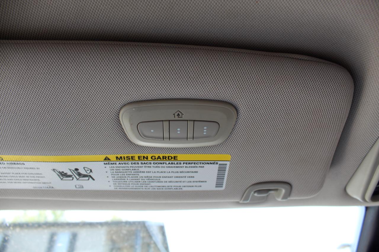 Chrysler Pacifica Limited FWD 2019