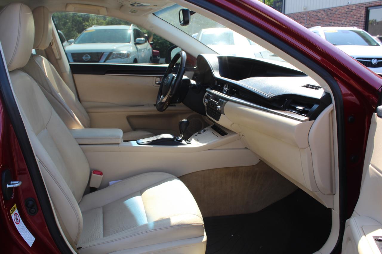 Lexus ES 350 4dr Sdn 2013