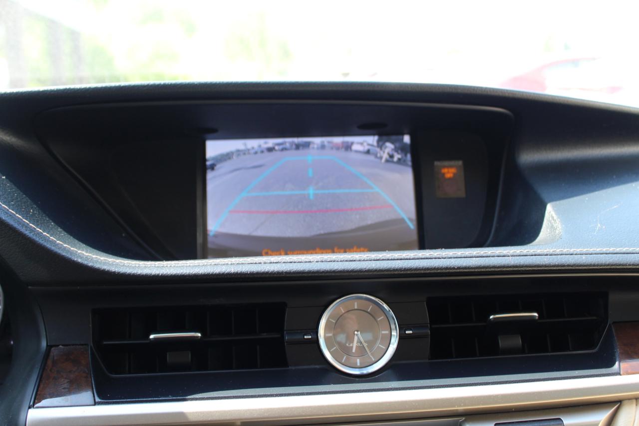 Lexus ES 350 4dr Sdn 2013