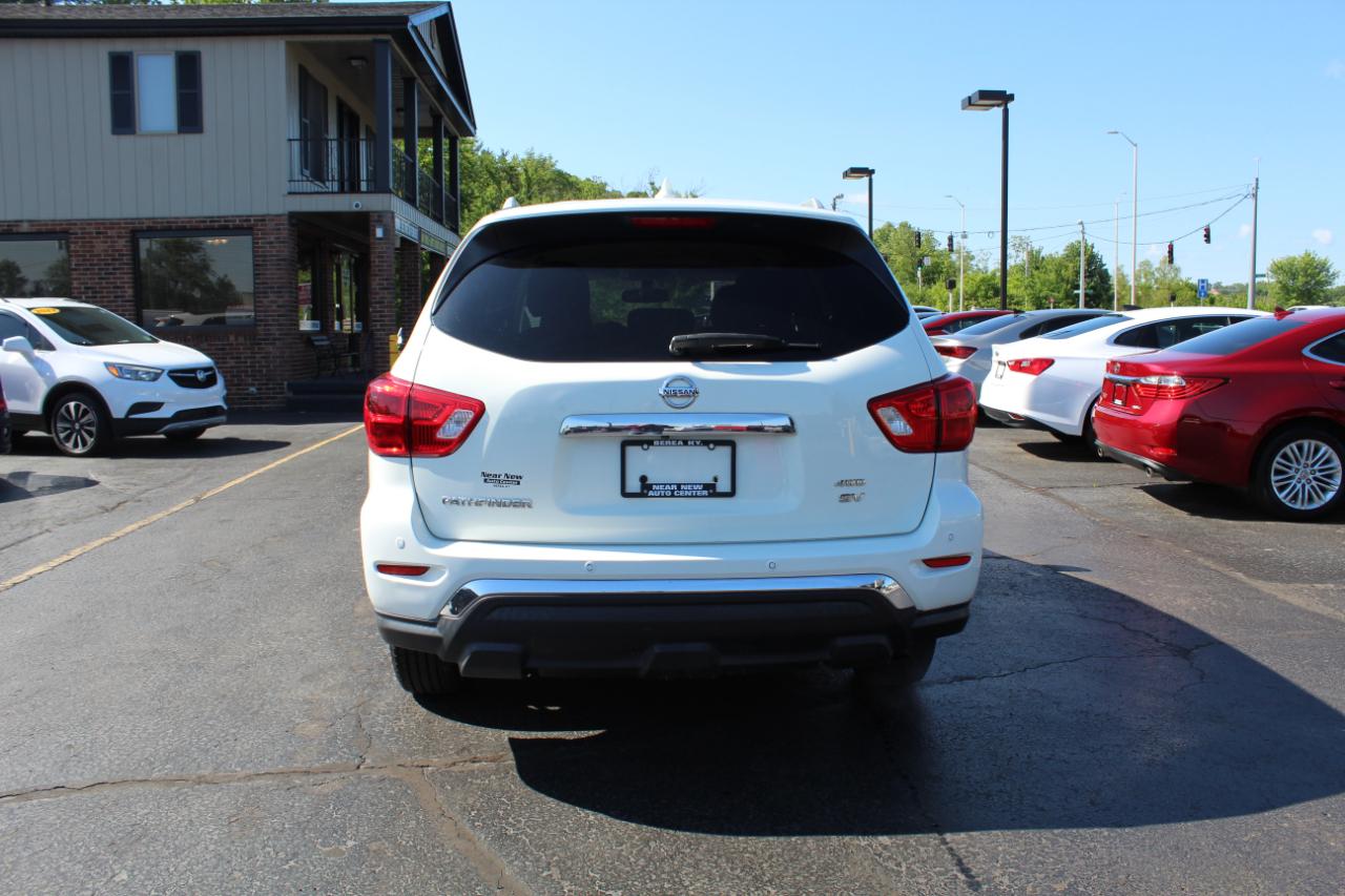Nissan Pathfinder 4x4 SV 2020