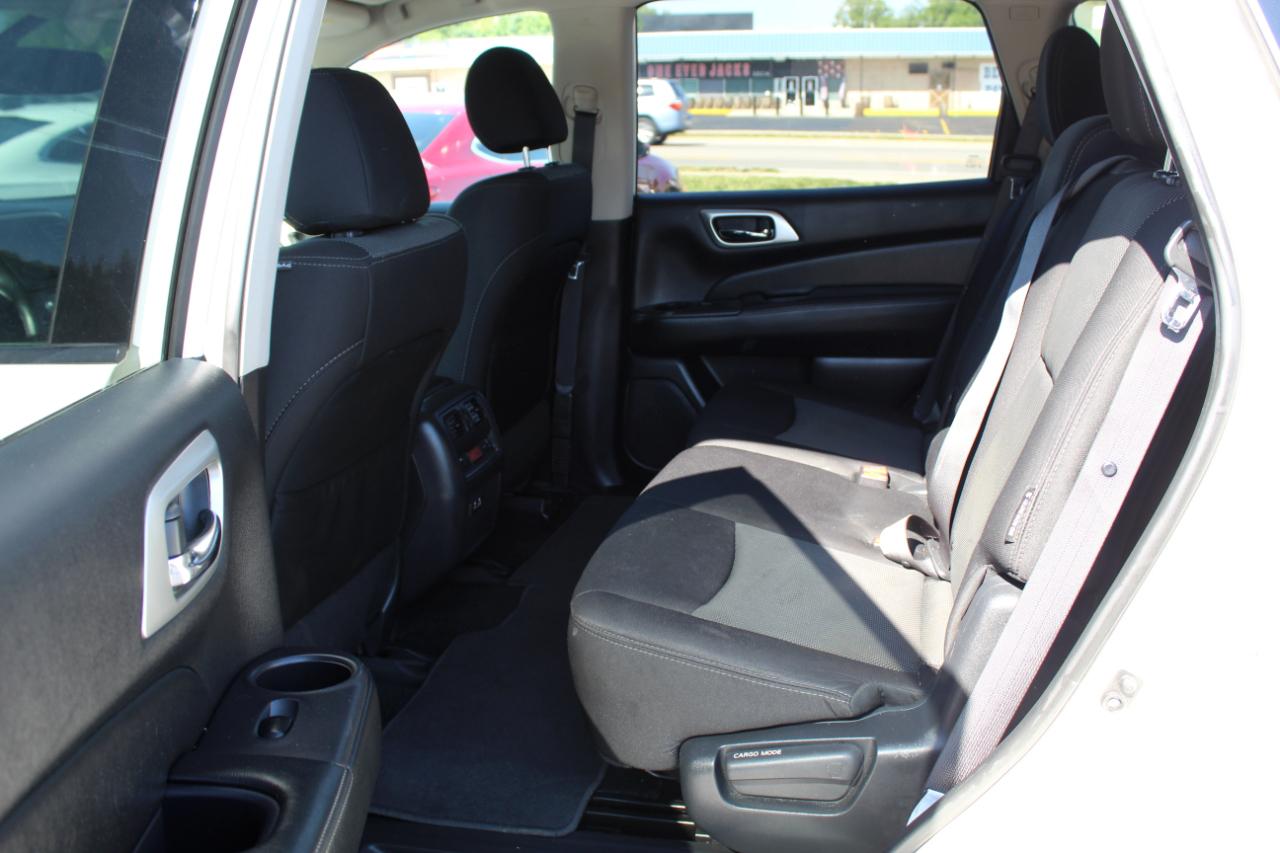 Nissan Pathfinder 4x4 SV 2020