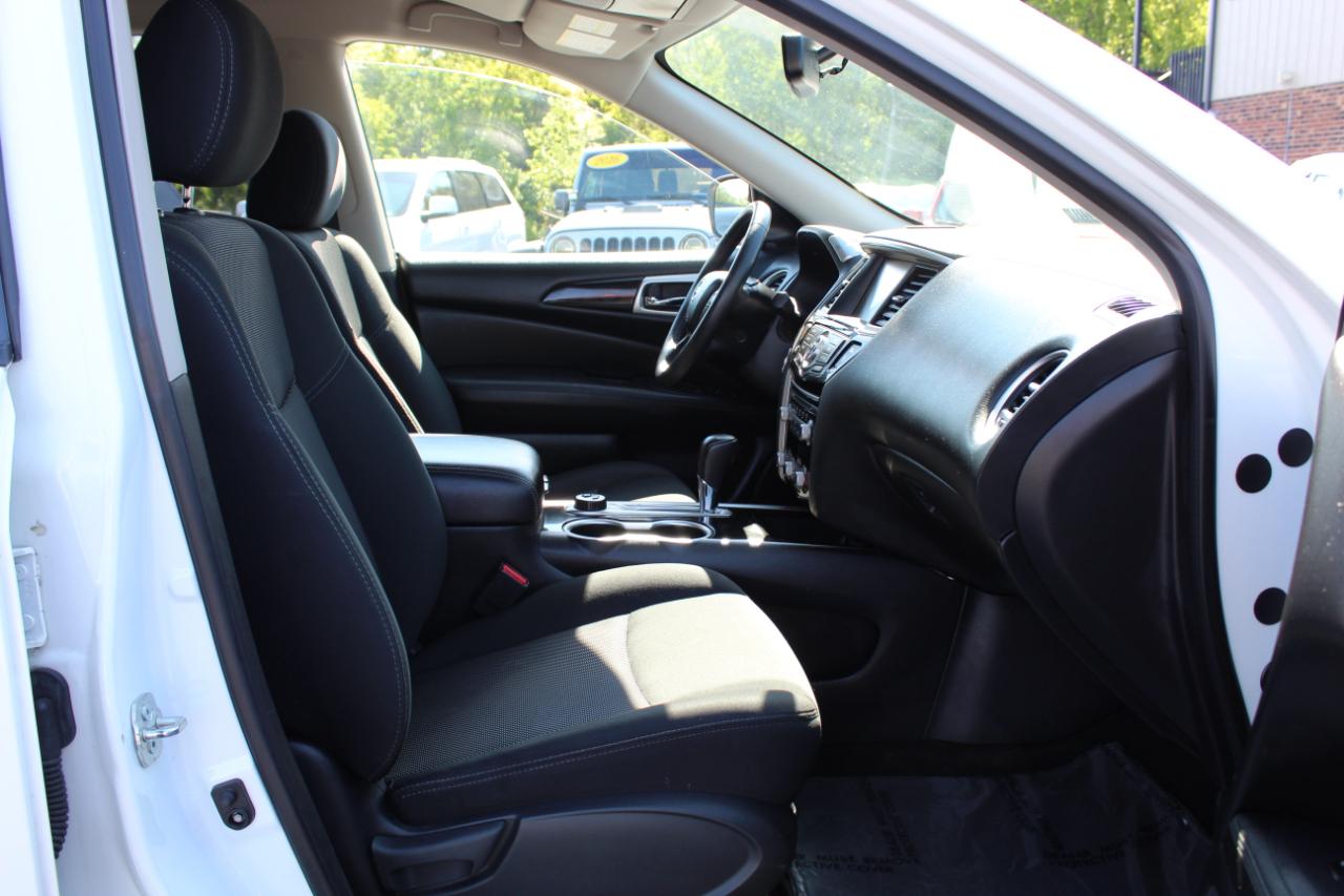Nissan Pathfinder 4x4 SV 2020