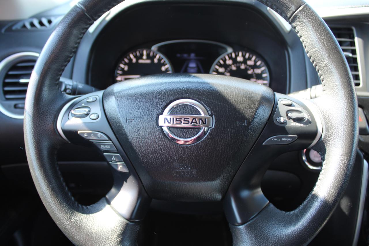 Nissan Pathfinder 4x4 SV 2020