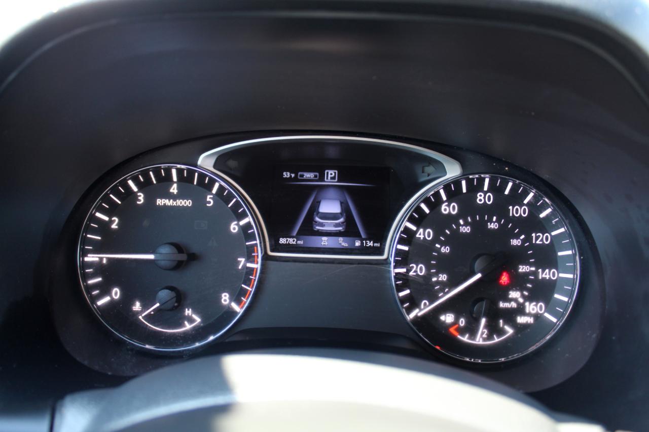 Nissan Pathfinder 4x4 SV 2020