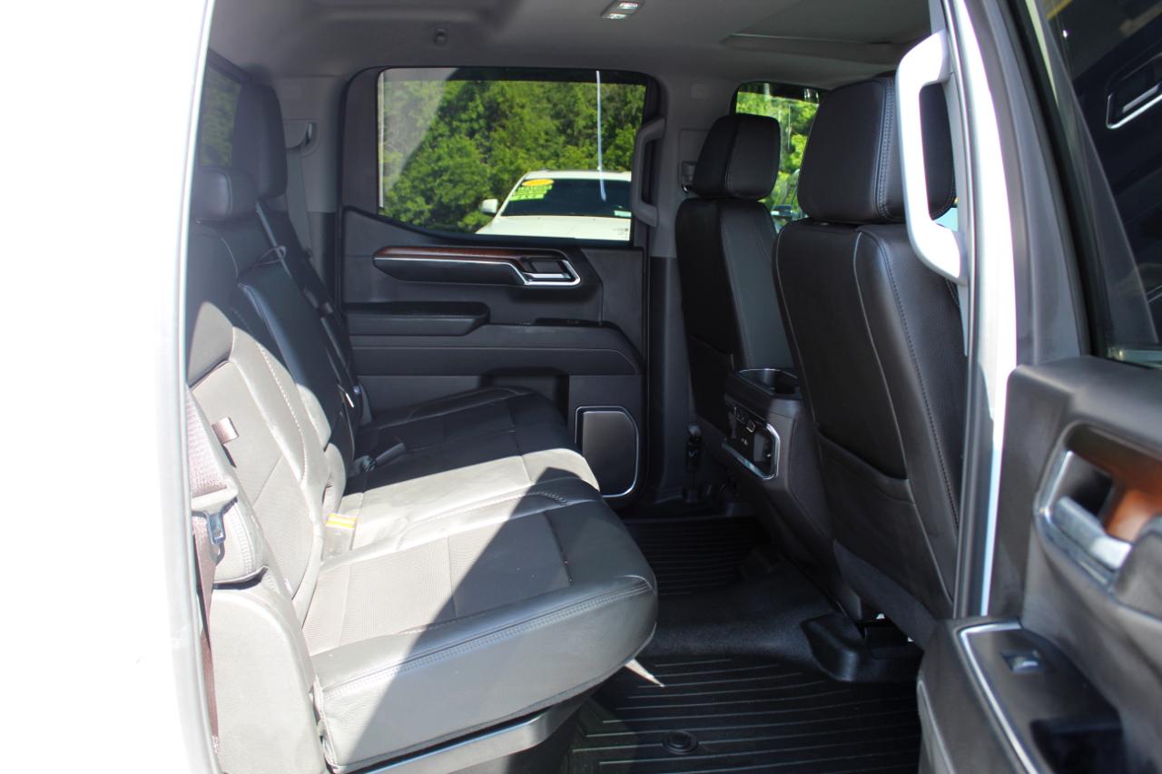 GMC Sierra 1500 4WD Crew Cab 147" Denali 2024