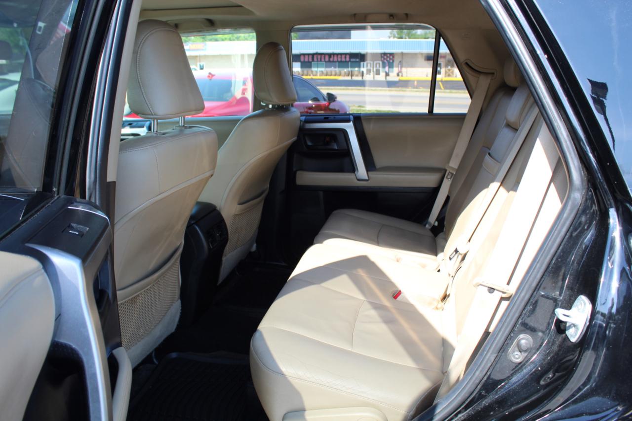 Toyota 4Runner 4WD 4dr V6 Limited (Natl) 2012