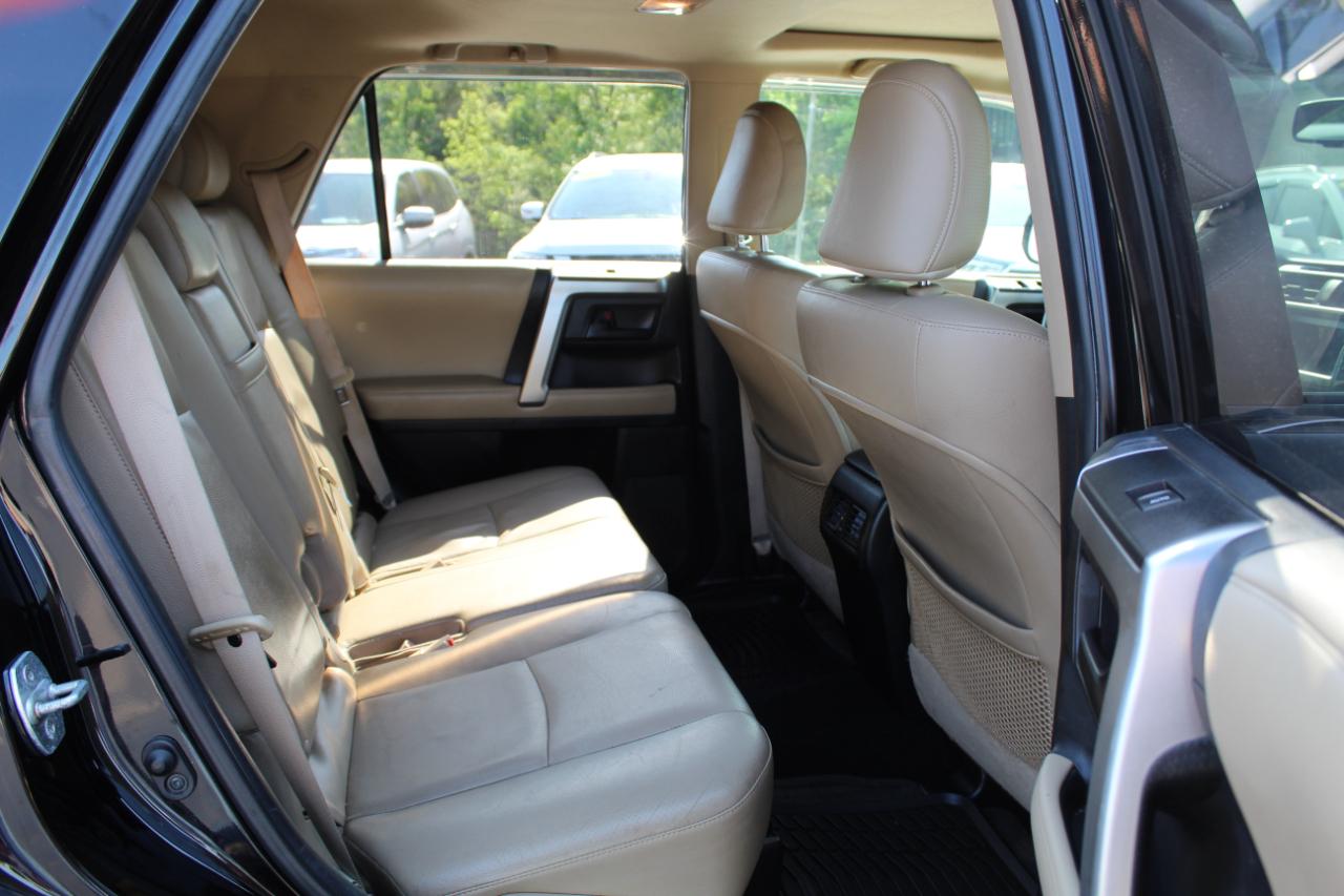 Toyota 4Runner 4WD 4dr V6 Limited (Natl) 2012