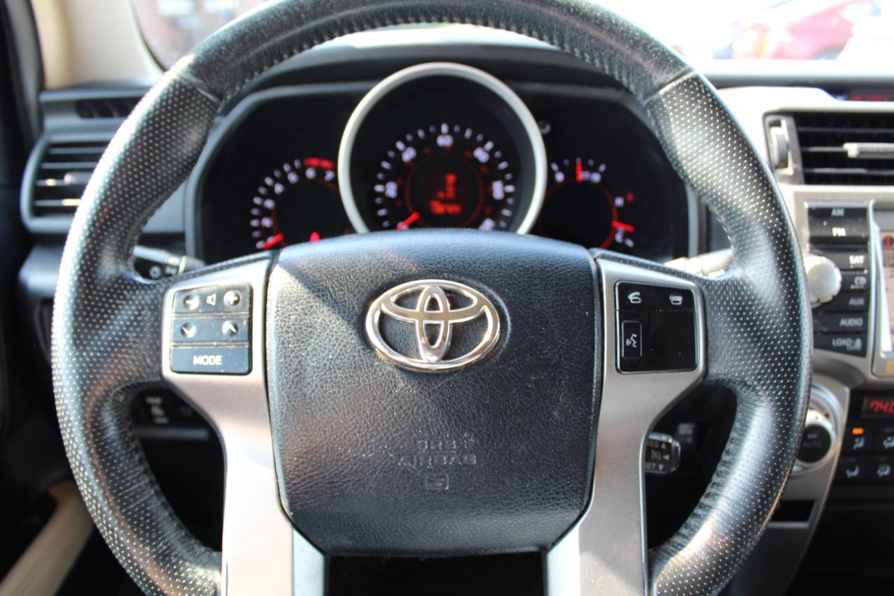 Toyota 4Runner 4WD 4dr V6 Limited (Natl) 2012