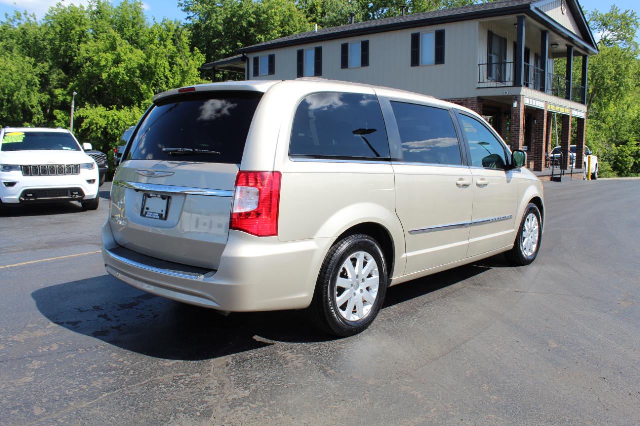 Chrysler Town & Country 4dr Wgn Touring 2014