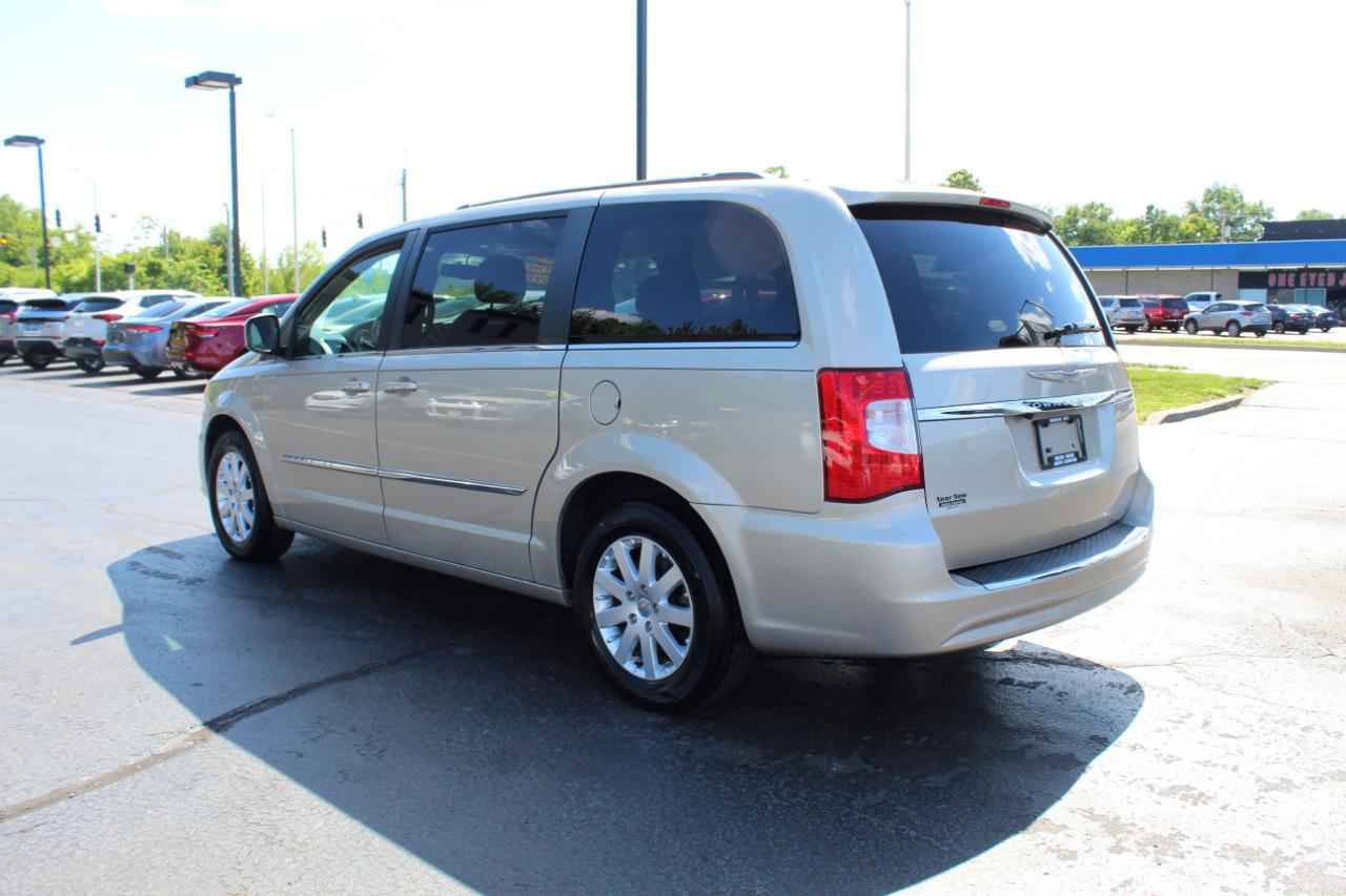 Chrysler Town & Country 4dr Wgn Touring 2014