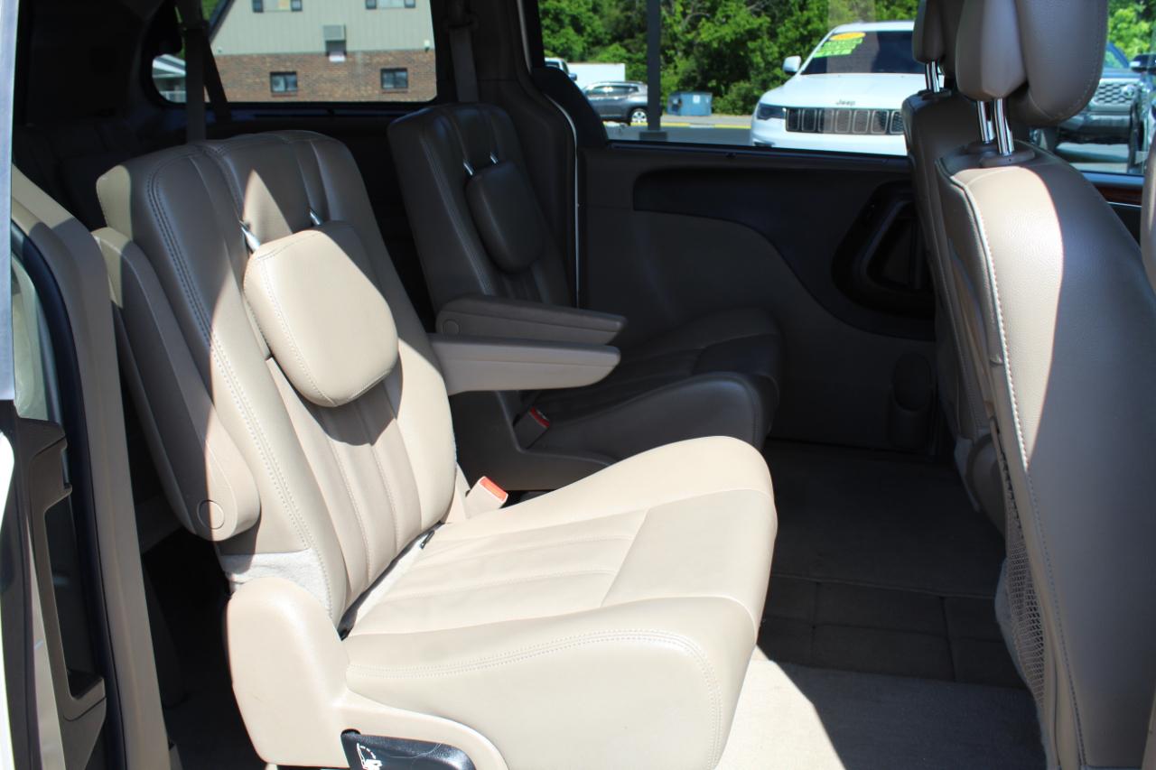 Chrysler Town & Country 4dr Wgn Touring 2014