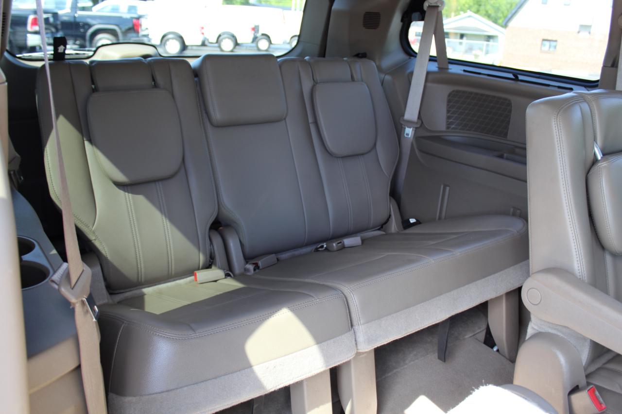 Chrysler Town & Country 4dr Wgn Touring 2014