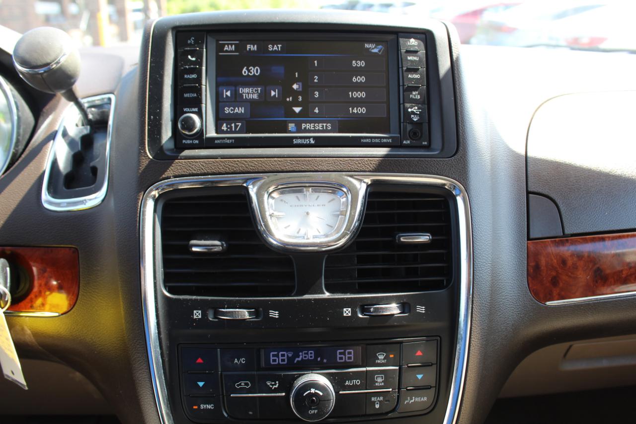 Chrysler Town & Country 4dr Wgn Touring 2014