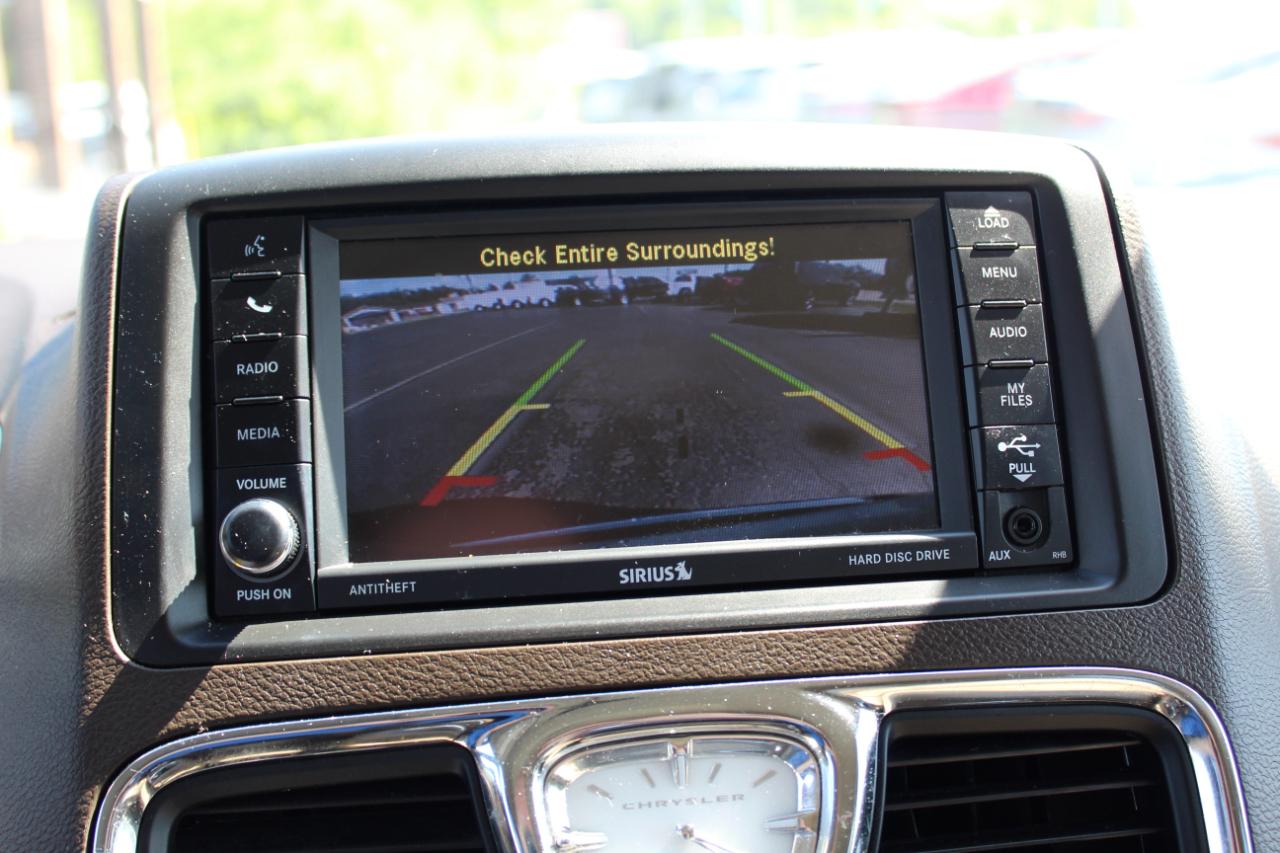 Chrysler Town & Country 4dr Wgn Touring 2014