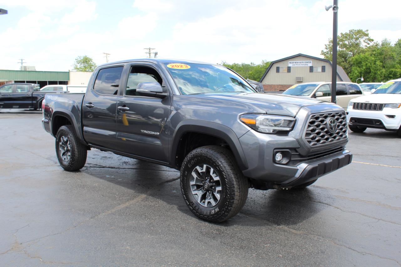 Toyota Tacoma 4WD TRD Off Road Double Cab 5' Bed V6 MT (Natl) 2023