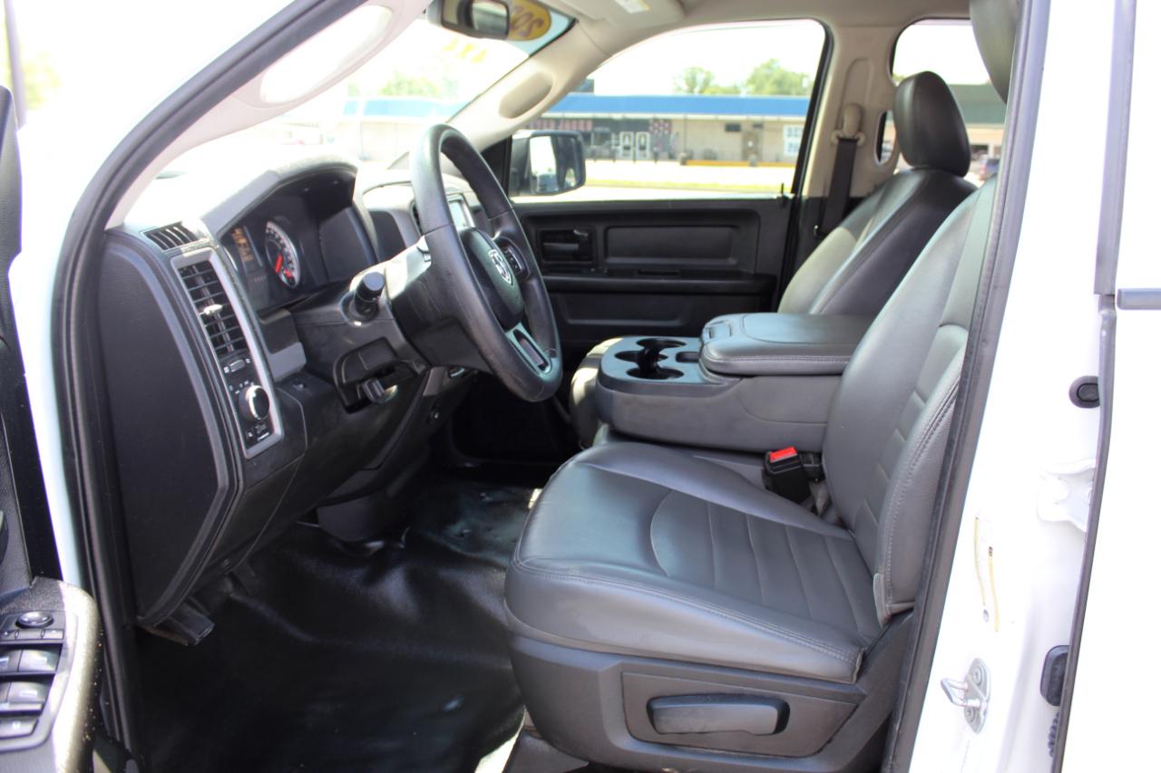 RAM 1500 Classic Tradesman 4x4 Quad Cab 6'4" Box 2020